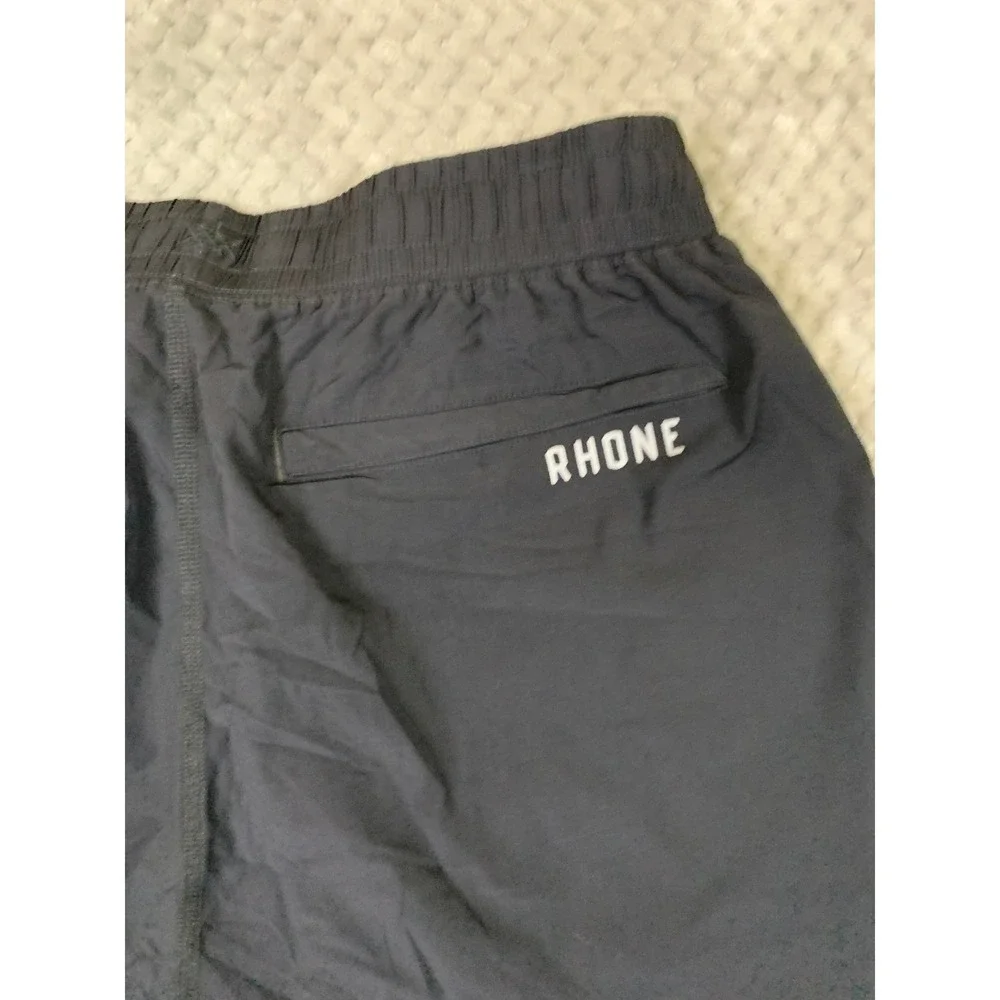 Rhone Mens Black Athletic Training Shorts 7 Inch Inseam Size Medium M Activewear